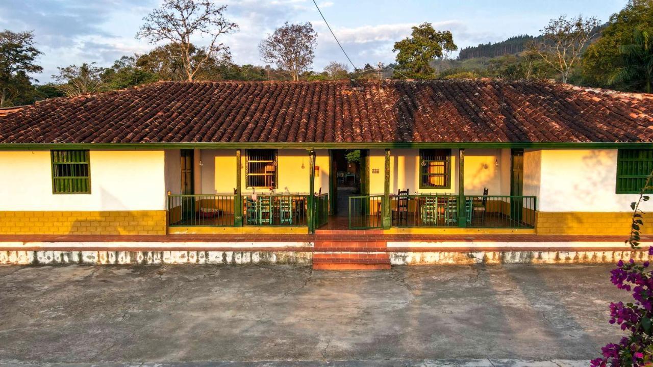 圣希尔 La Hacienda旅舍 外观 照片